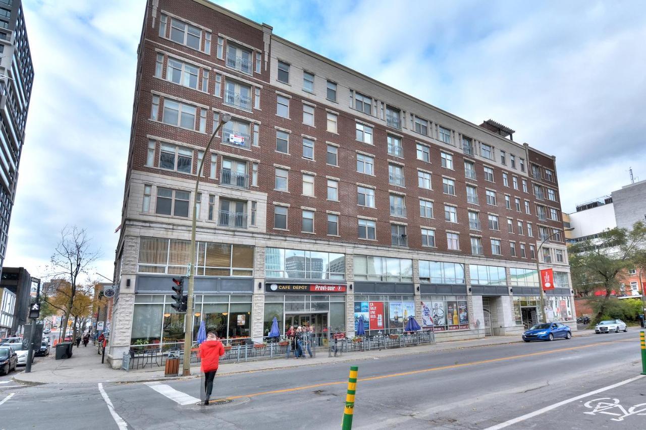Place-Des-Arts Suites Montreal Exterior foto