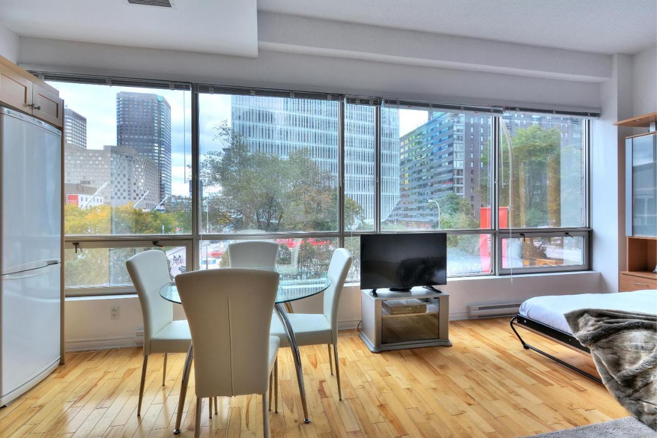 Place-Des-Arts Suites Montreal Exterior foto